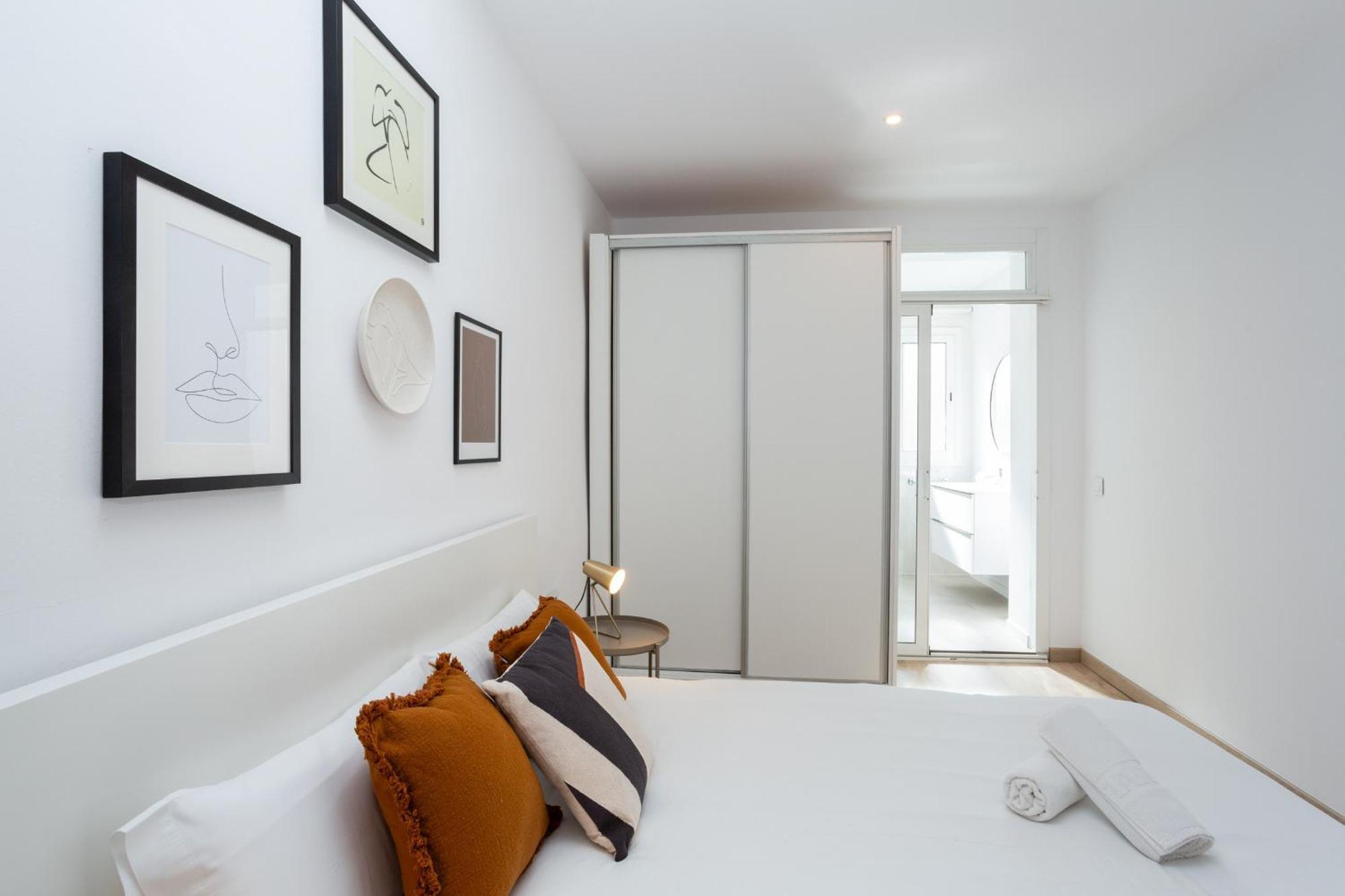 Apartment 11crc1037 Newly Decorated Near Sants Station *